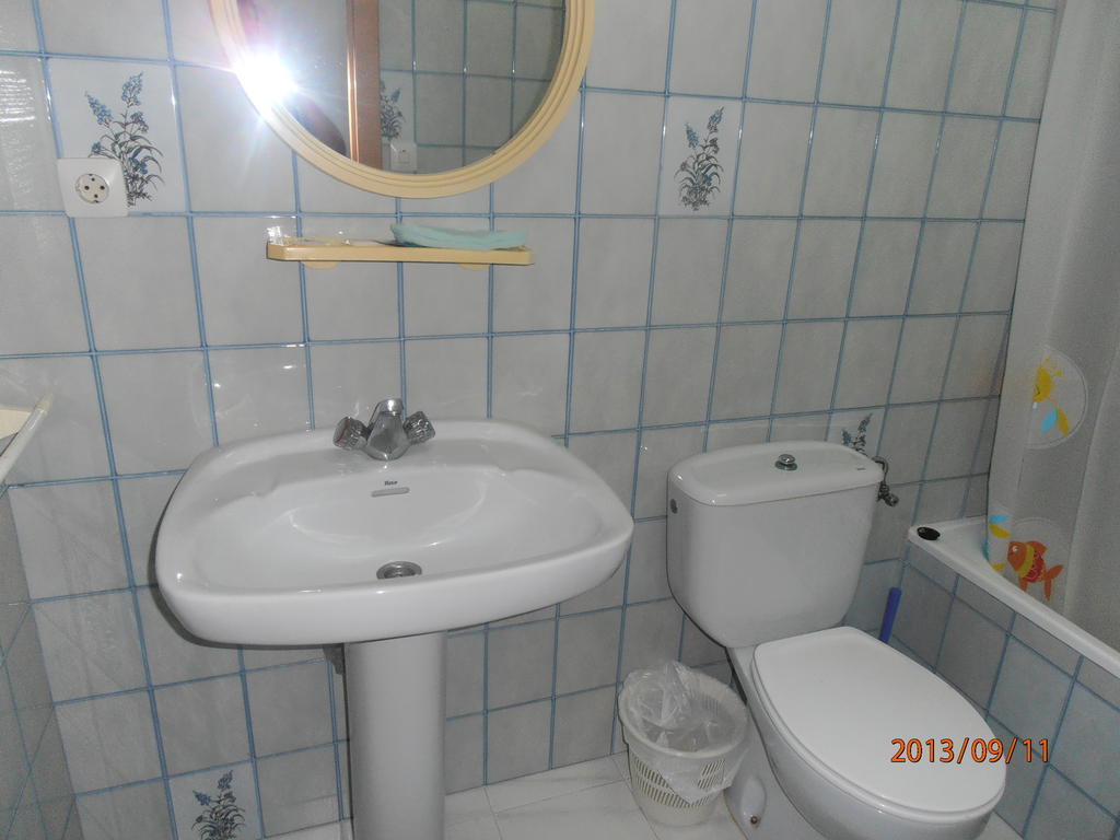 Hostal Restaurante Las Rejas 아르키도나 객실 사진