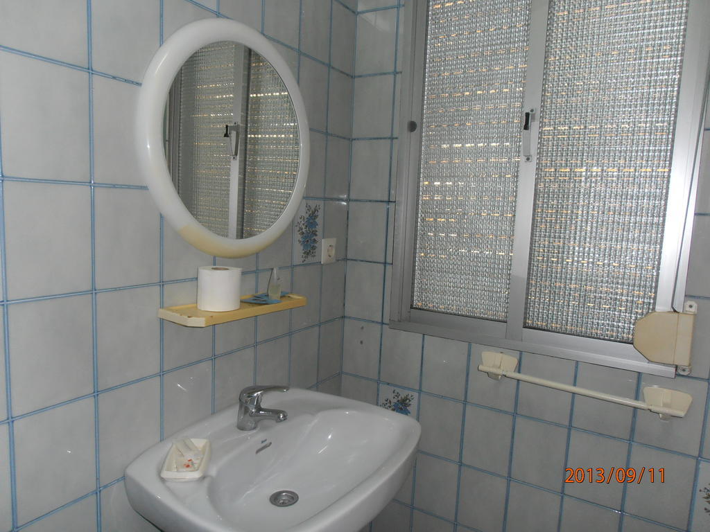 Hostal Restaurante Las Rejas 아르키도나 객실 사진