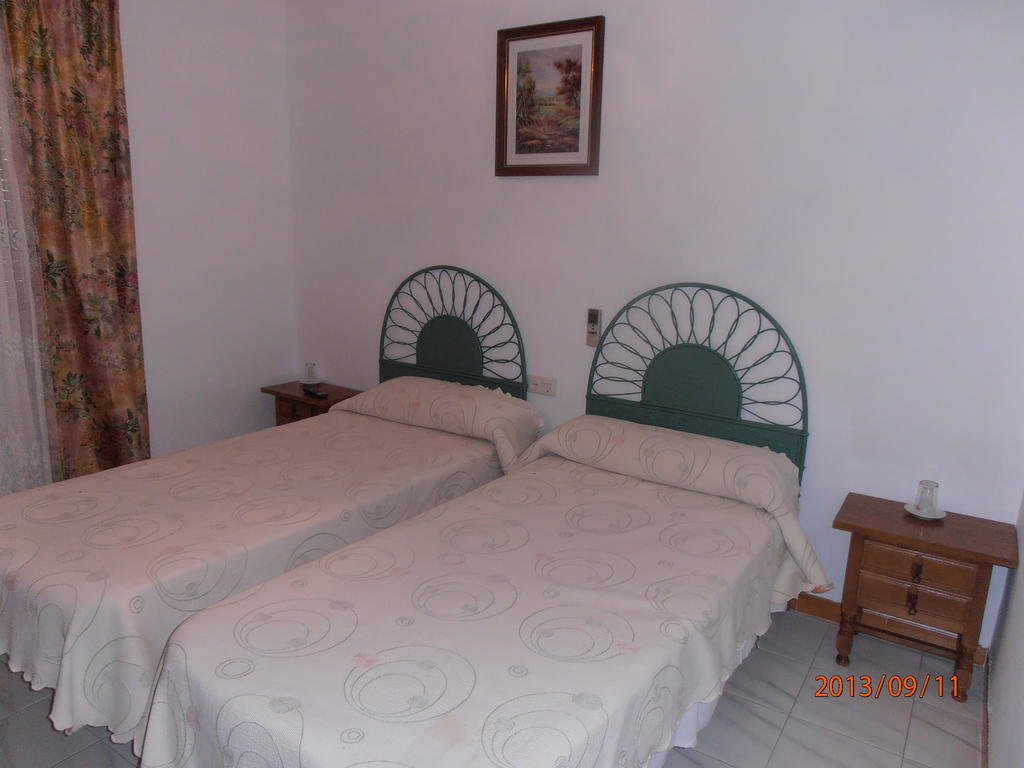 Hostal Restaurante Las Rejas 아르키도나 객실 사진