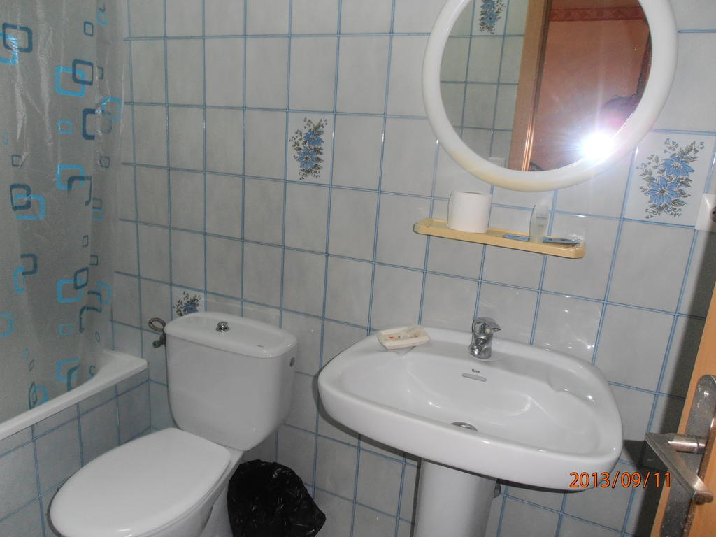 Hostal Restaurante Las Rejas 아르키도나 객실 사진