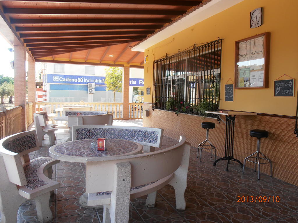 Hostal Restaurante Las Rejas 아르키도나 외부 사진