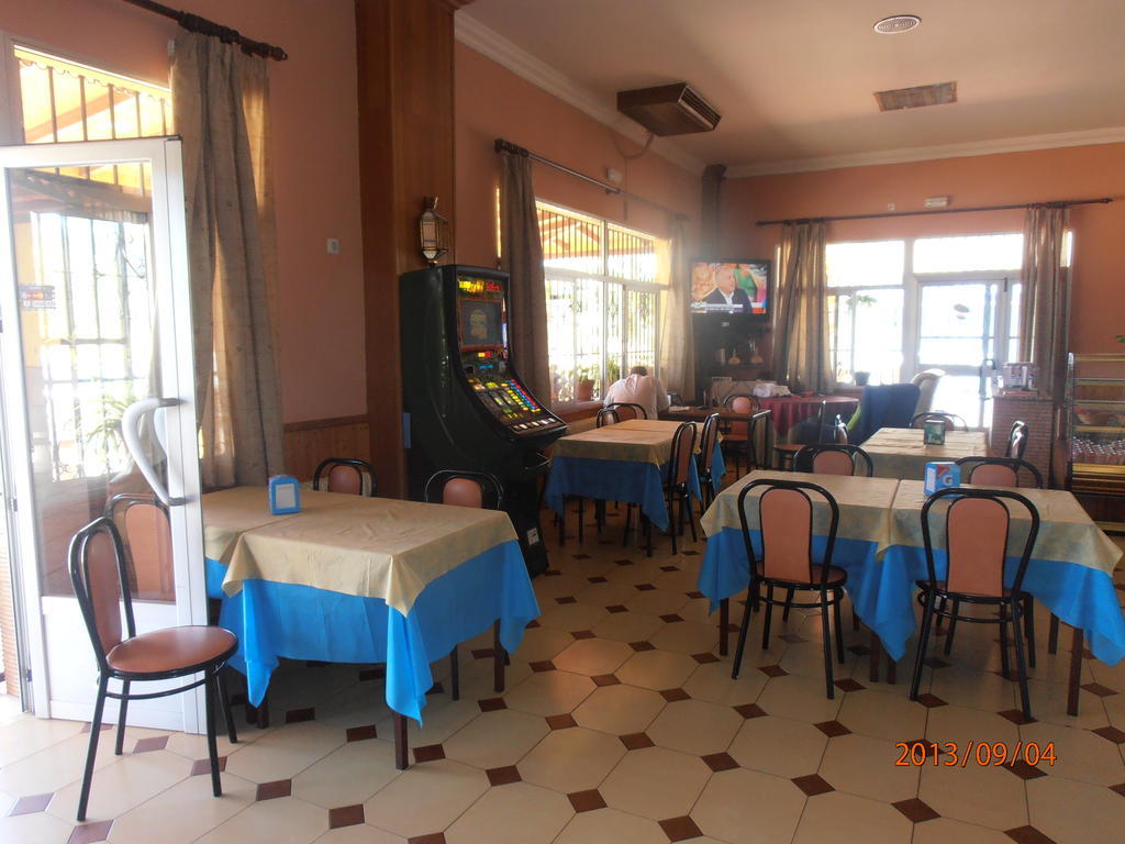 Hostal Restaurante Las Rejas 아르키도나 외부 사진