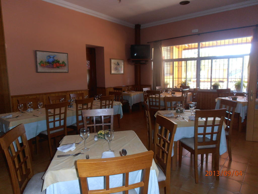 Hostal Restaurante Las Rejas 아르키도나 외부 사진